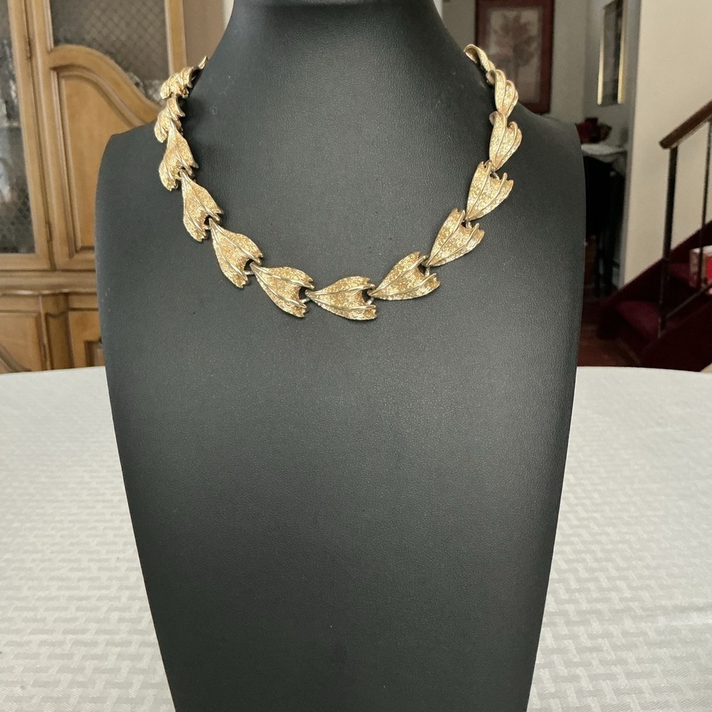 Coro Vintage Gold Tone Choker Necklace